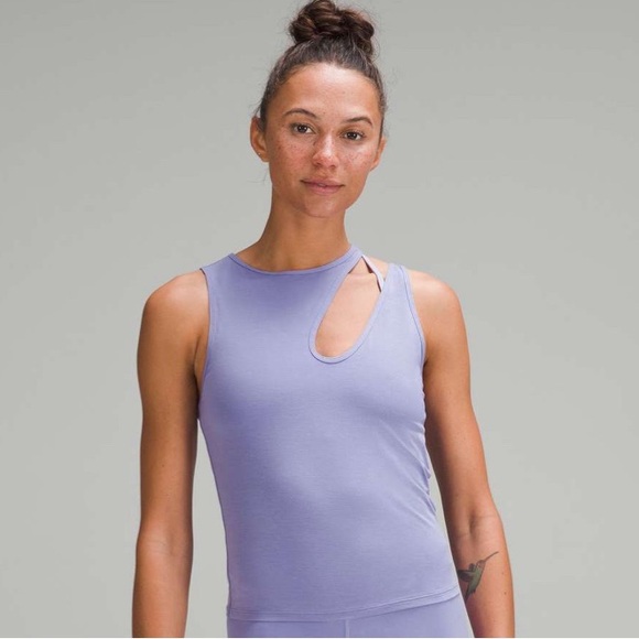 NWT Lululemon Shoulder Cut-Out Yoga Tank Top - Picture 2 of 6